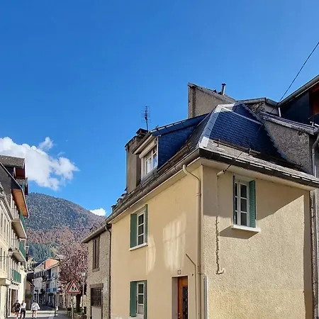 A Little Traditional French House Bagnères-de-Luchon Exterior foto